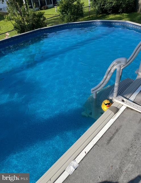 210 Hollywood Ct, Glen Burnie, MD 21060 - photo 2