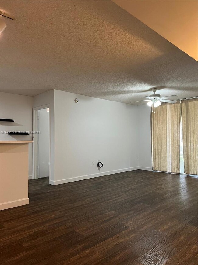 2011 Renaissance Blvd unit 105, Miramar, FL 33025 - photo 4