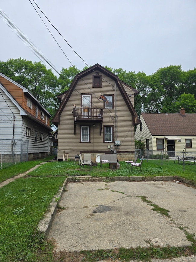 3746 N 38th St unit 3748, Milwaukee, WI 53216 - photo 2