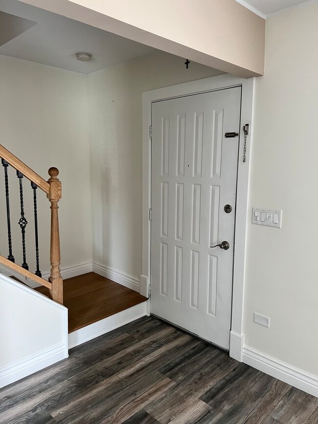 1072 Glouchester Harbor unit 1072, Schaumburg, IL 60193 - photo 7