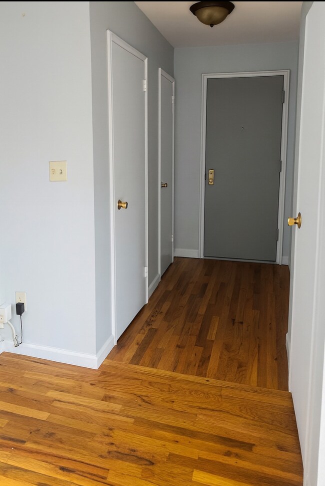 210 Atlantic Ave unit B2G, Lynbrook, NY 11563 - photo 6