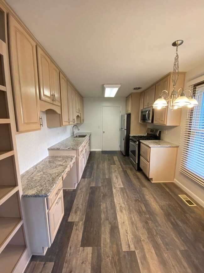 1079 Glouchester Harbor unit 1201, Schaumburg, IL 60193 - photo 6