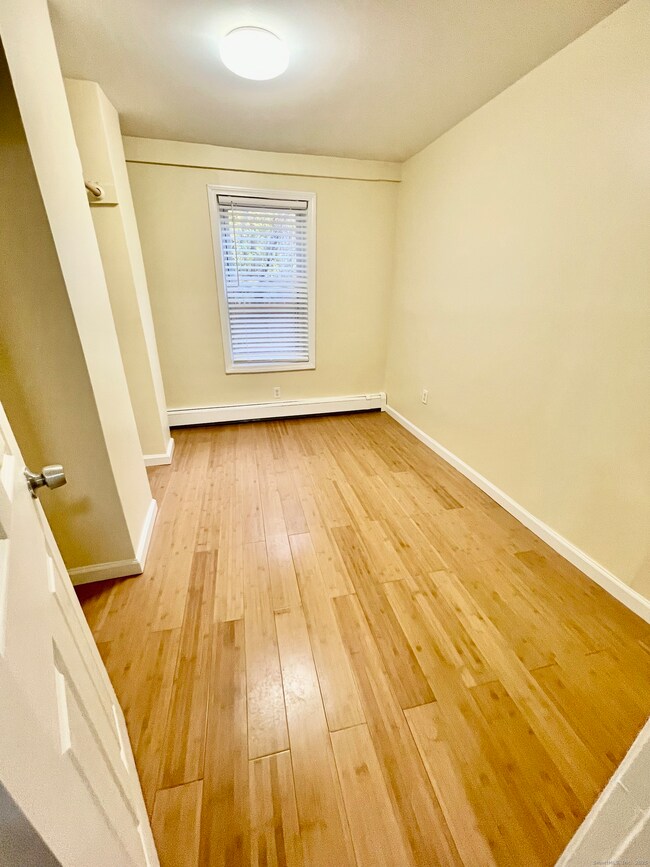 92 W Main St unit 4, Vernon, CT 06066 - photo 6