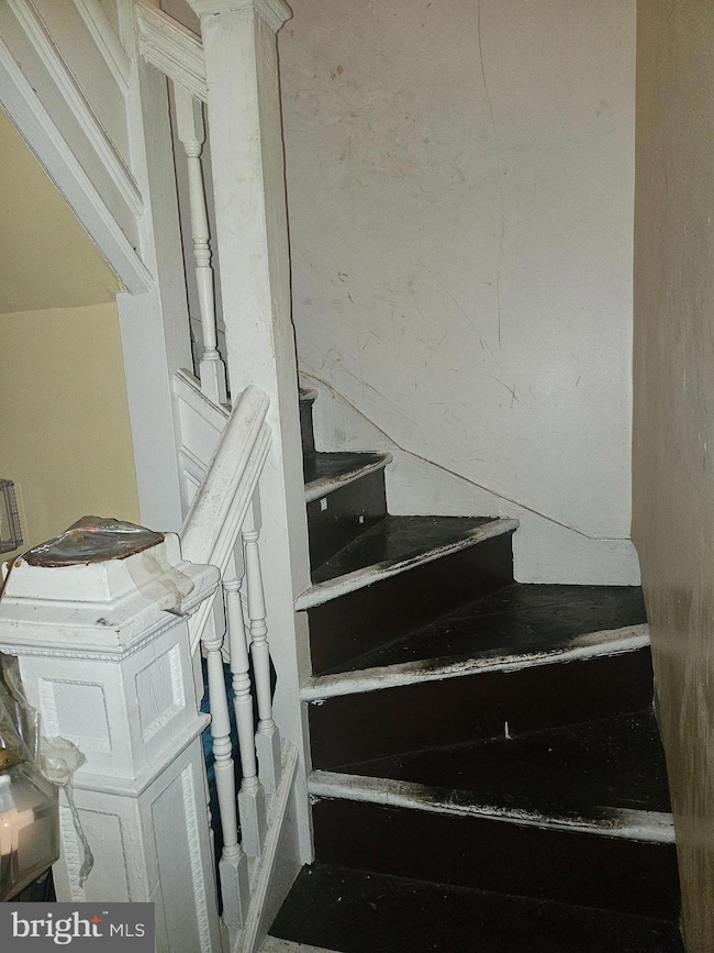 520 Sanford Place, Baltimore, MD 21217 - photo 3