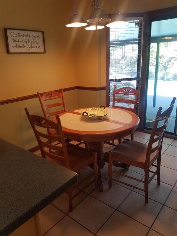 Breakfast Nook Overlooking the Pool