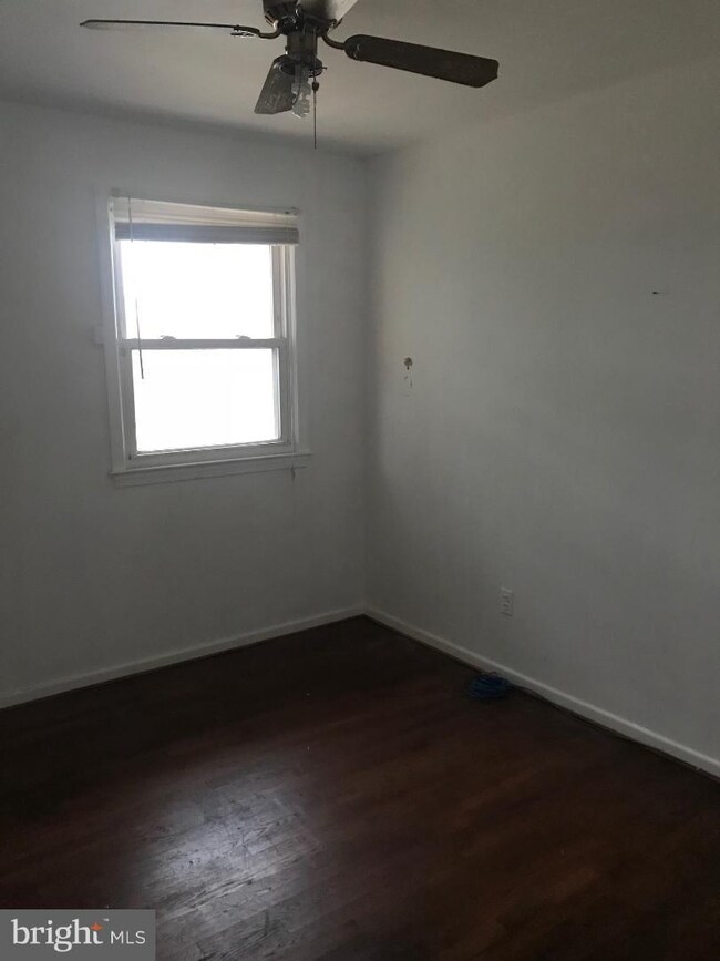 5814 89th Ave, New Carrollton, MD 20784 - photo 3