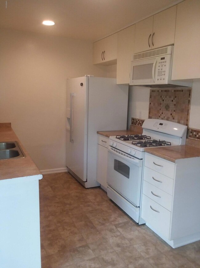 2779 Los Robles Rd, Thousand Oaks, CA 91362 - photo 6