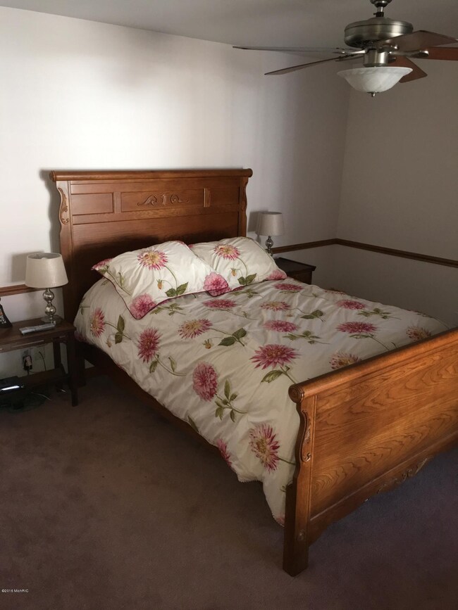 16917 Landing Ln unit n/a, Spring Lake, MI 49456 - photo 5