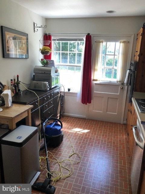 2433 Lexington Rd, Falls Church, VA 22043 - photo 6