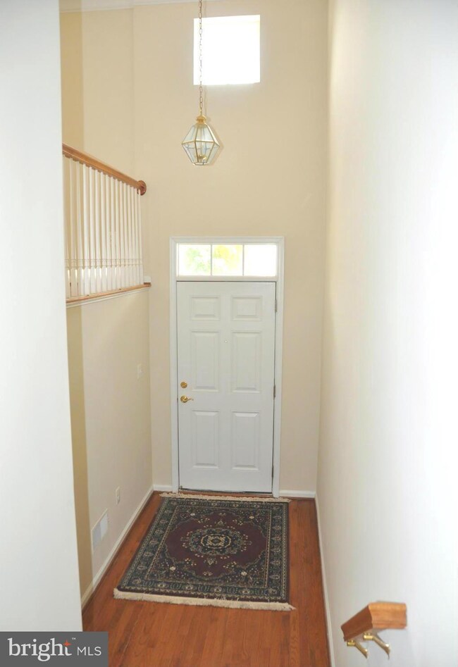 12567 Royal Wolf Place, Fairfax, VA 22030 - photo 2
