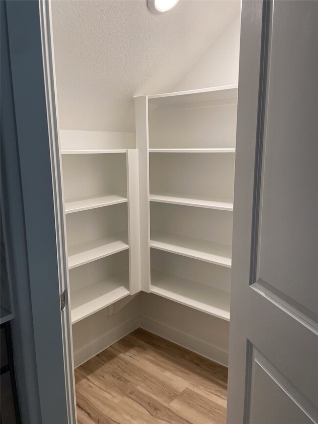 21647 Alberta Forest Cir, Magnolia, TX 77355 - photo 6