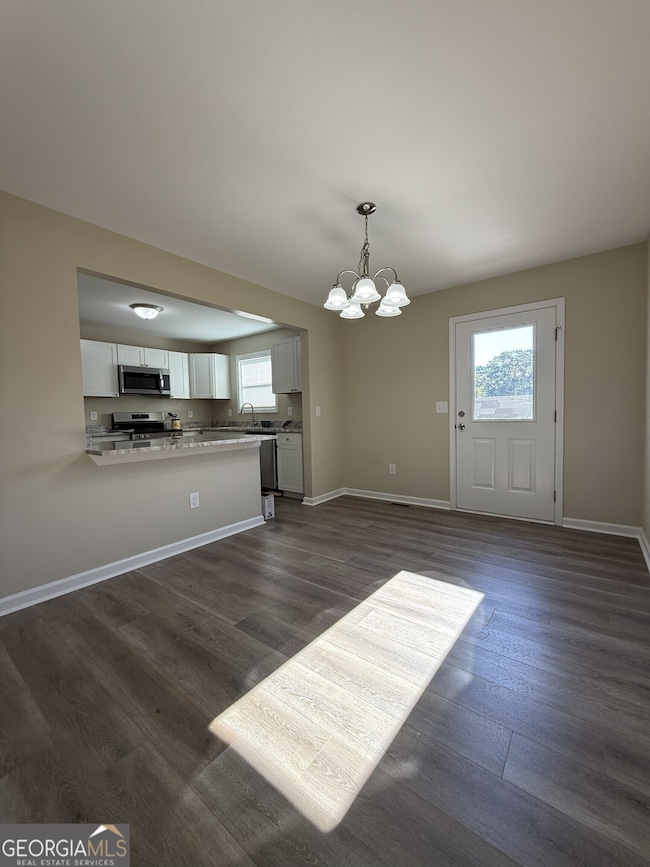 190 Charlotte Cir, Statham, GA 30666 - photo 3