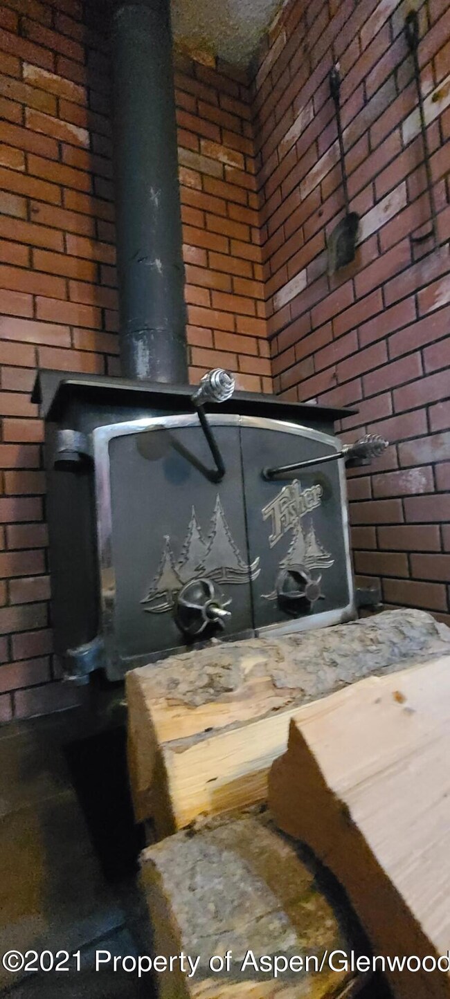 1052 E 7th St, Craig, CO 81625 - photo 6