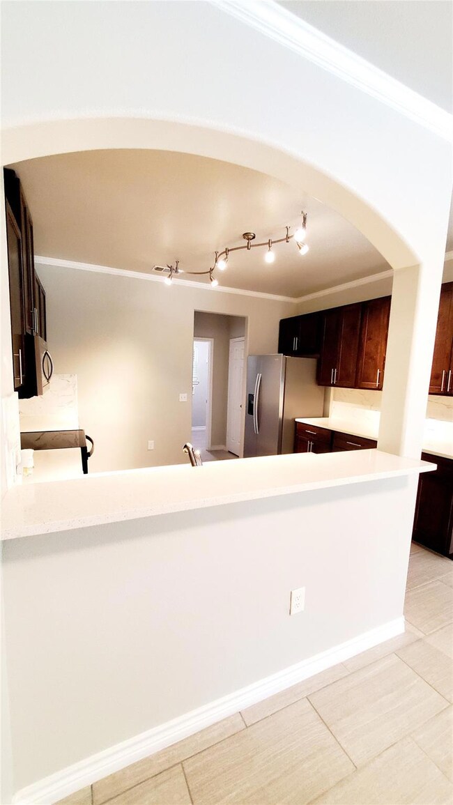 512 E 6th St, Bonham, TX 75418 - photo 4