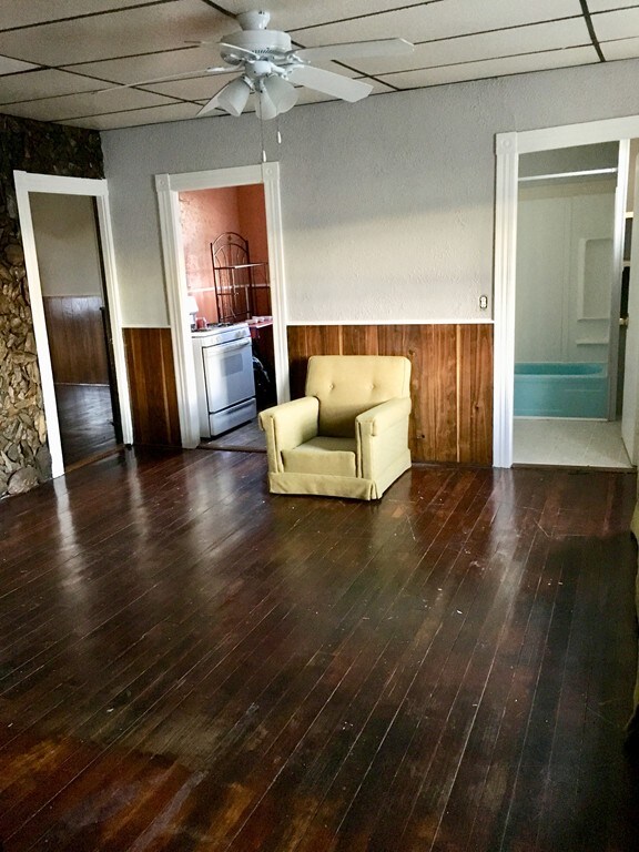 28 Russell St unit 3, Fall River, MA 02721 - photo 2