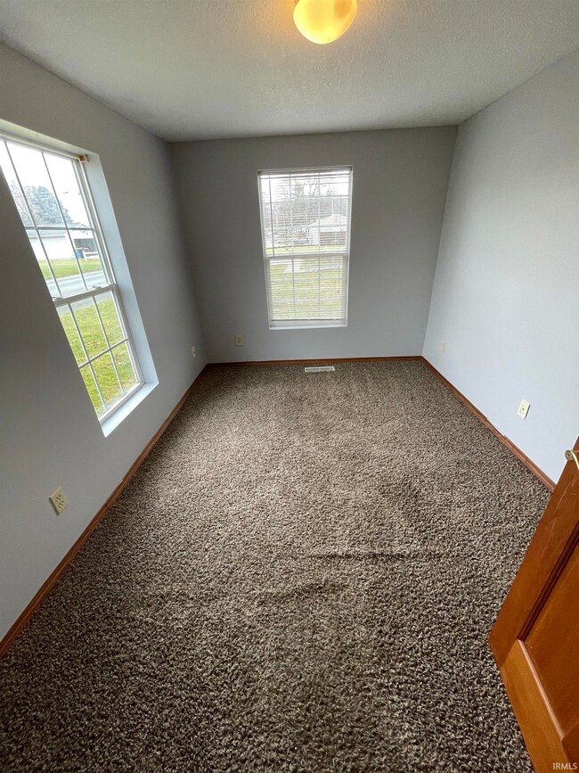 800 20th St, Auburn, IN 46706 - photo 4