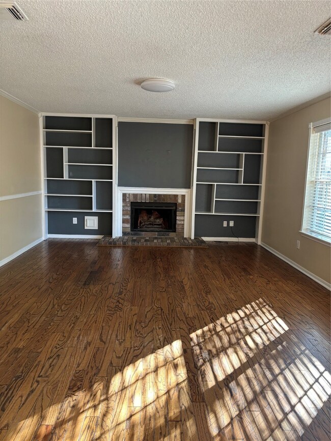 4008 Spring Garden Dr, Pearland, TX 77584 - photo 5