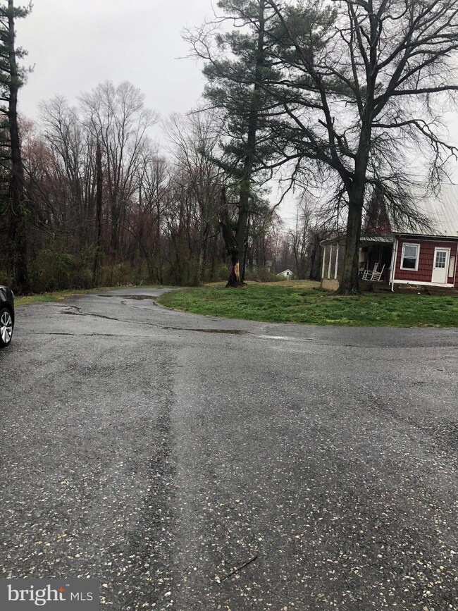 5688 Treher Rd, Fayetteville, PA 17222 - photo 5