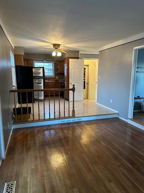 05 - Family Room