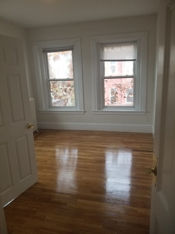 891 Massachusetts Ave unit 15, Cambridge, MA 02139 - photo 4