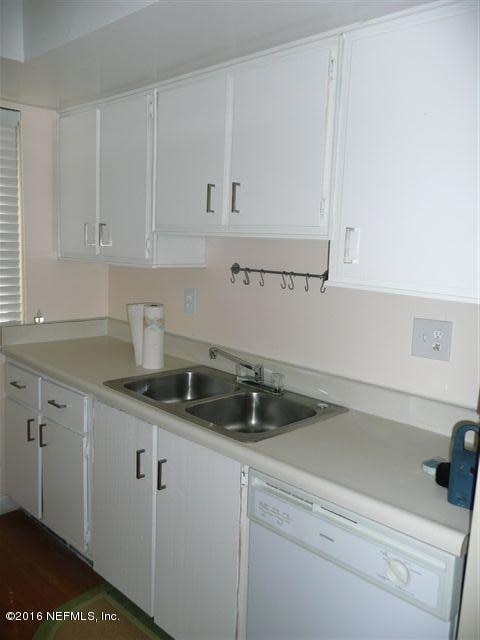 708 Oaks Plantation Dr, Jacksonville, FL 32211 - photo 6