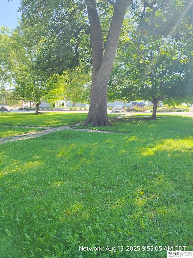 1202 13th St, Auburn, NE 68305 - photo 4