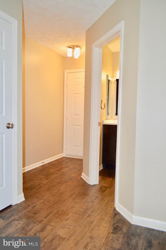 5620 Avonshire Place unit E, Frederick, MD 21703 - photo 6