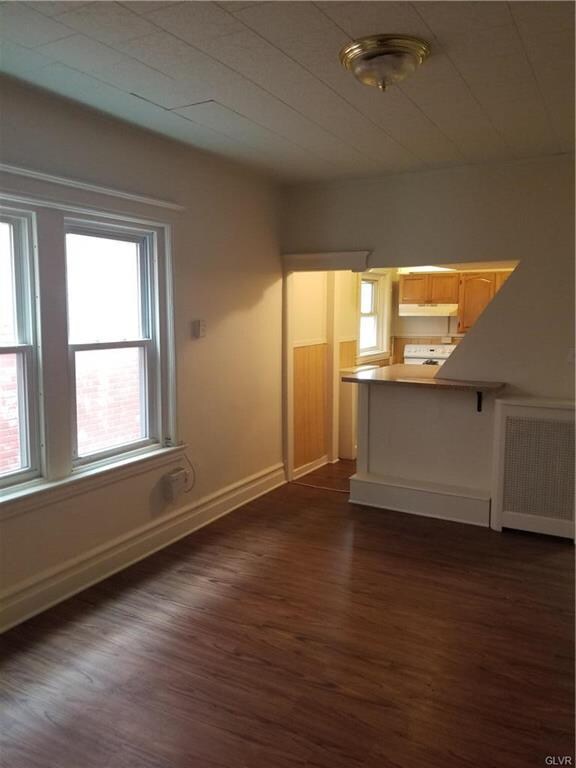 504 W Tilghman St unit 2, Allentown, PA 18102 - photo 2