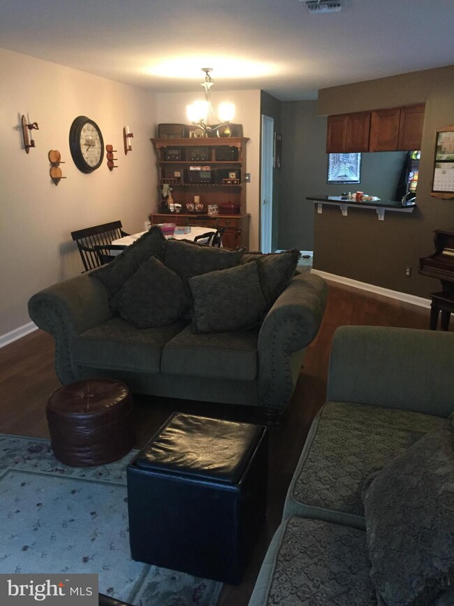 4114 Churchman Way unit 2, Woodbridge, VA 22192 - photo 3