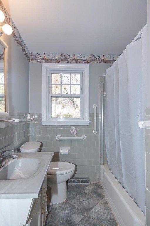 10 Sherman Rd, Millis, MA 02054 - photo 7