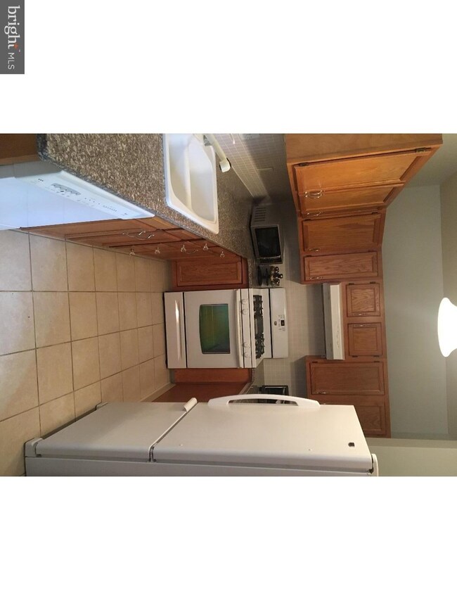 803 N Franklin St, Wilmington, DE 19806 - photo 2