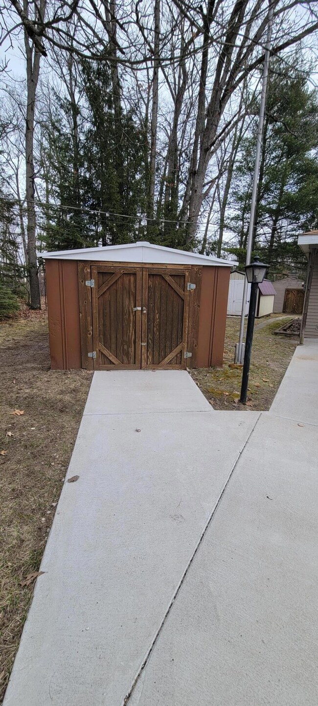 1365 Beaver Rd, Bitely, MI 49309 - photo 6