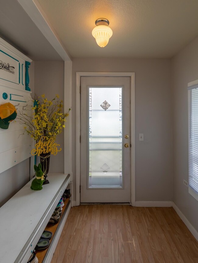 Spacious Entry Foyer