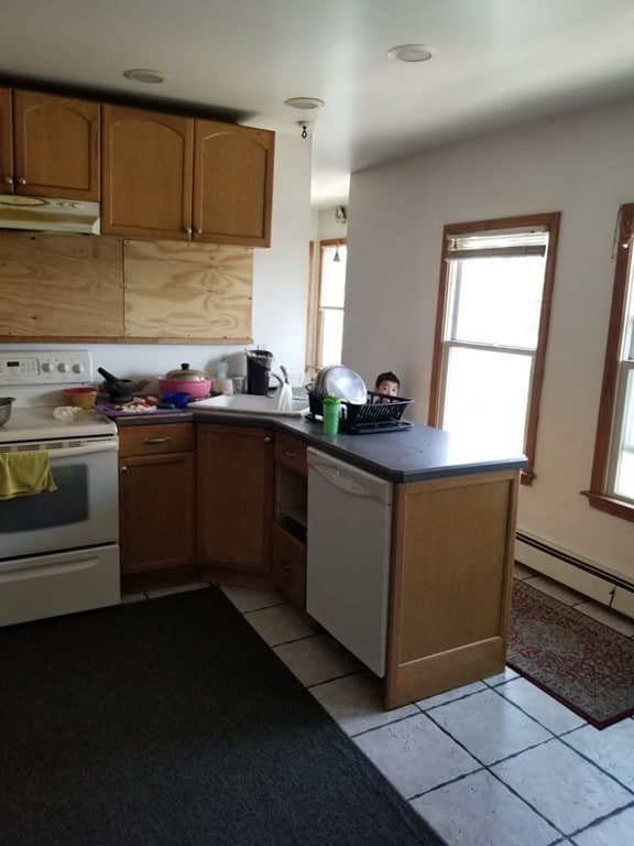 31 Russell St, West Springfield, MA 01089 - photo 6