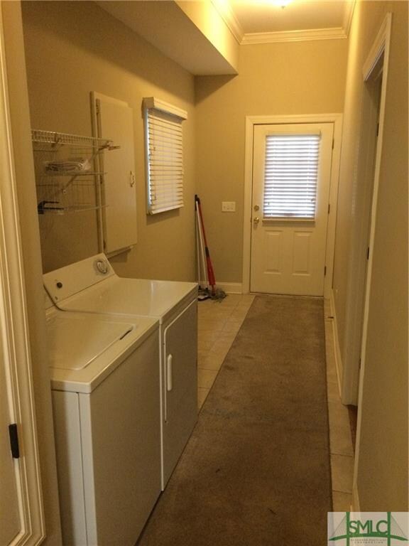 Unit A Laundry, Hallway