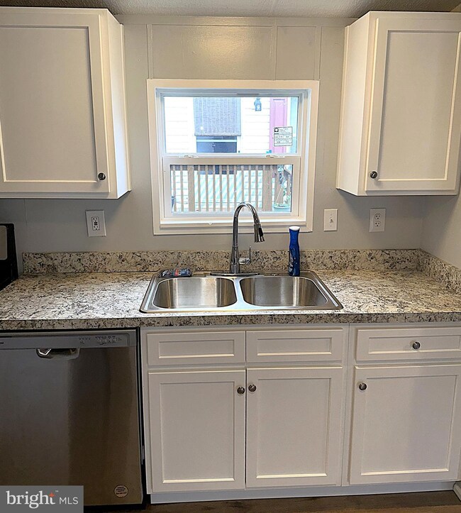 490 N Patuxent Rd unit 4, Odenton, MD 21113 - photo 6