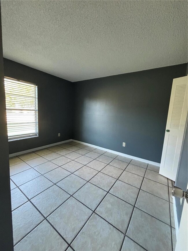 unlisted-address, Deltona, FL 32738 - photo 6