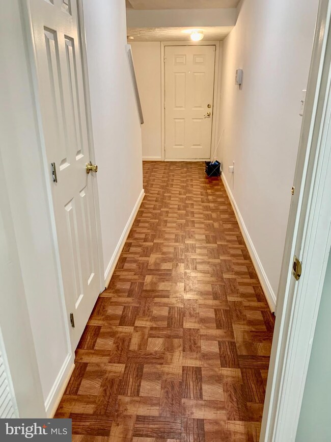 9008 Constant Course, Columbia, MD 21046 - photo 3