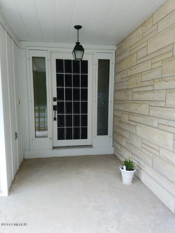 14300 Entrance