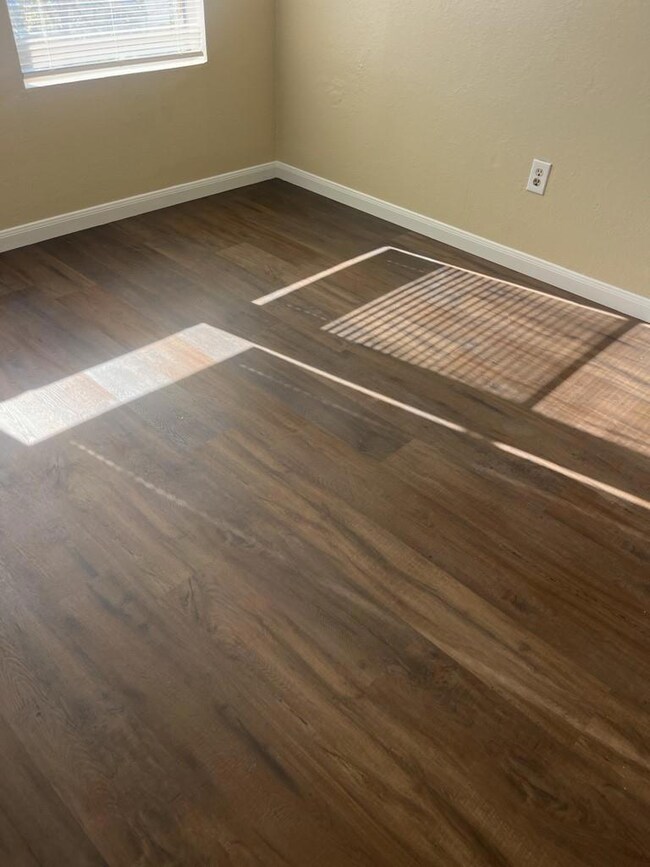 942 Meadowlark Cir unit 940, Granbury, TX 76049 - photo 3