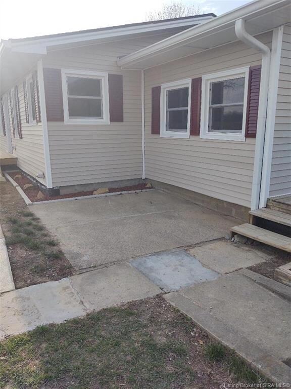 2109 Seatick Rd, Charlestown, IN 47111 - photo 4