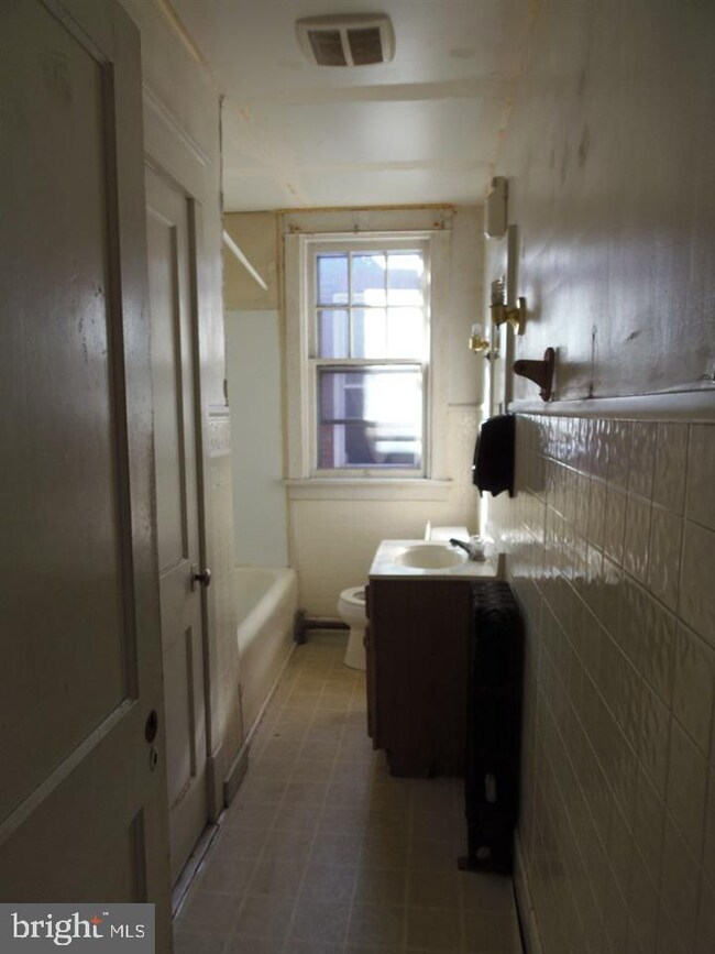 2522 N 5th St, Harrisburg, PA 17110 - photo 7