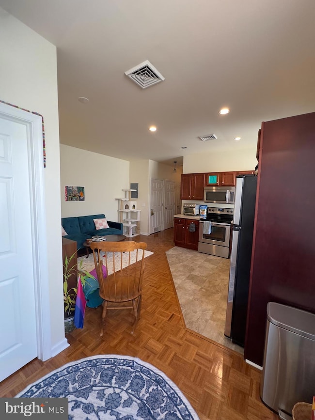 8 W Oakland Ave unit 2, Doylestown, PA 18901 - photo 4