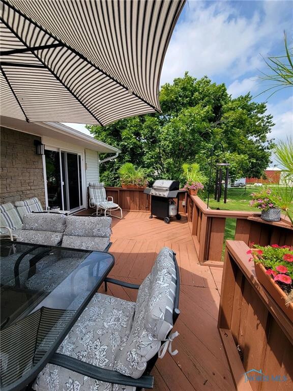 25410 Fostoria Rd, Genoa, OH 43430 - photo 2