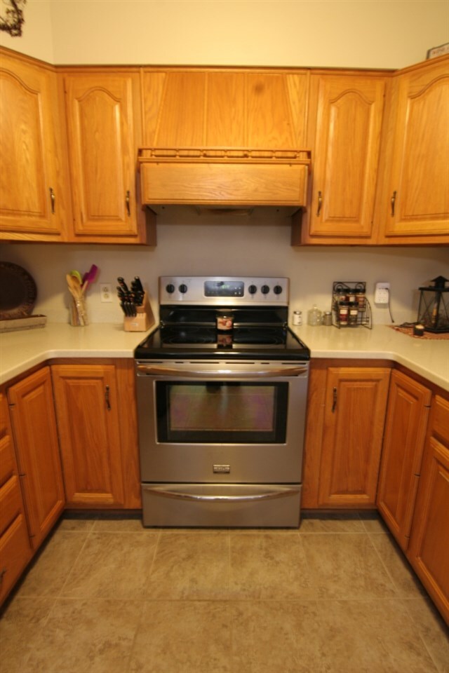 Frigidaire Gallery Range; Bakes in half the time!