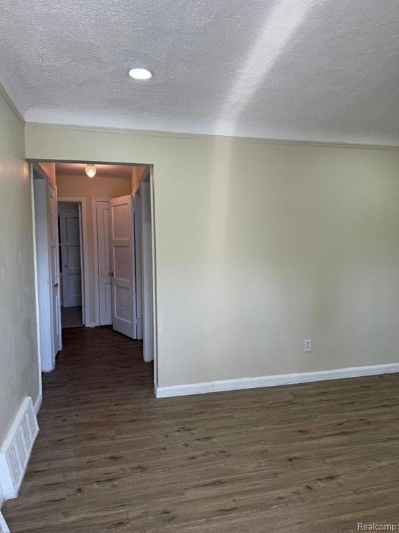 6106 Cadieux Rd, Detroit, MI 48224 - photo 4