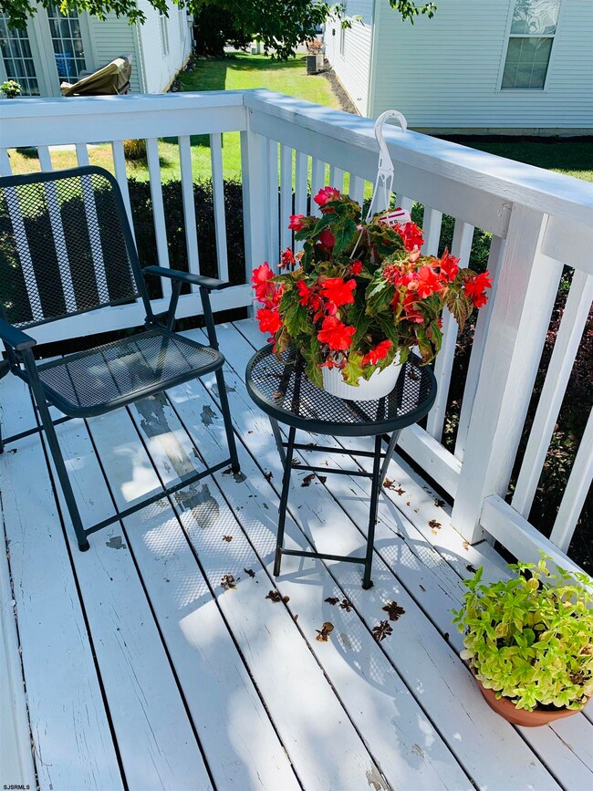 549 Newport Ct, Galloway, NJ 08205 - photo 4