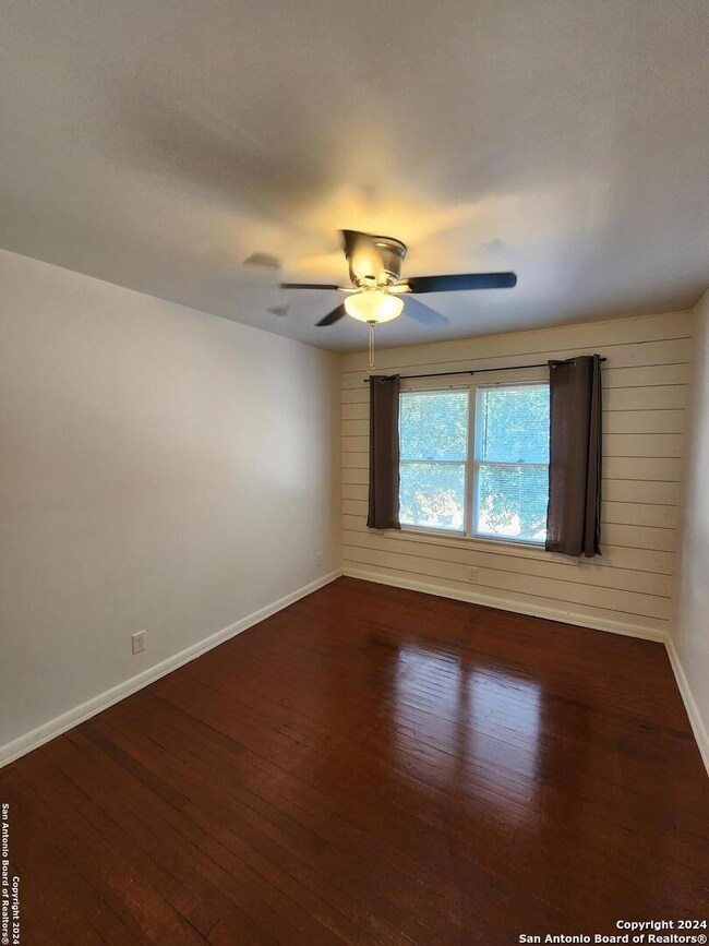 217 Natalen Ave unit 2, San Antonio, TX 78209 - photo 4