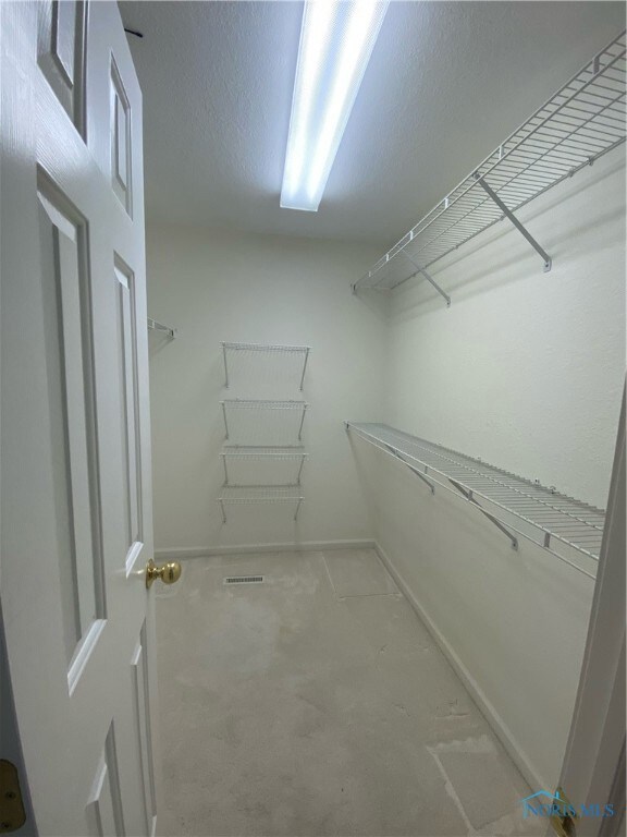 MASTER CLOSET