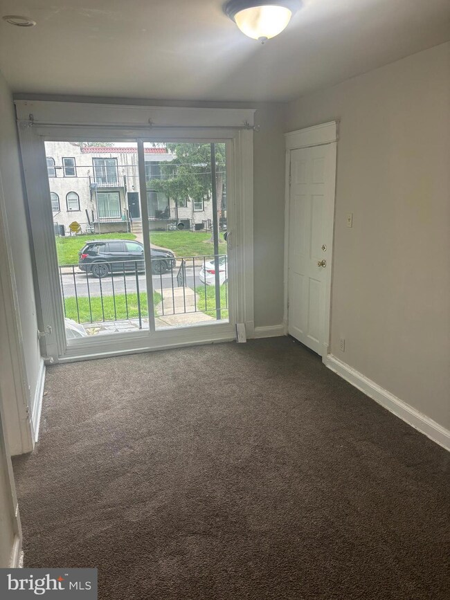 7274 Radbourne Rd, Upper Darby, PA 19082 - photo 4